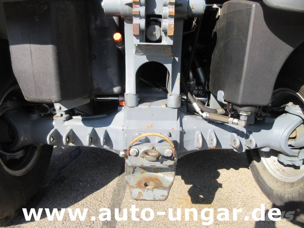 Aebi TerraTrac TT 240 4x4x4 Bergtraktor Metrac Sauerbur Traktoren