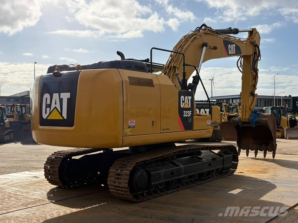 CAT 323FLN Bandgrävare