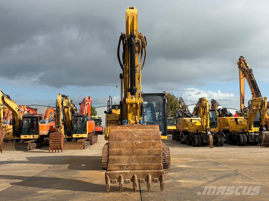 CAT 323FLN Bandgrävare