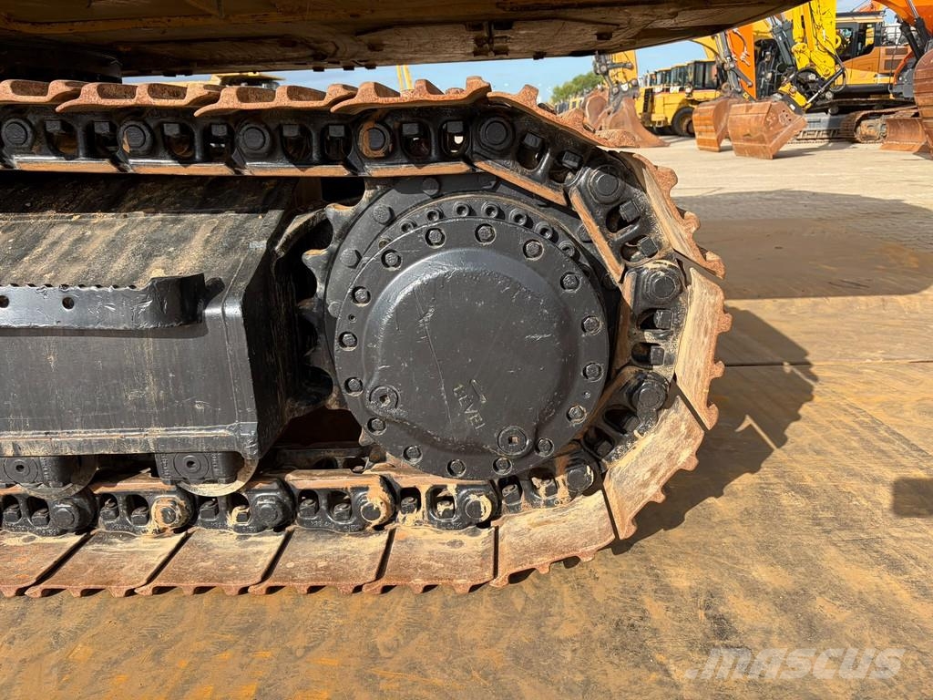 CAT 323FLN Bandgrävare