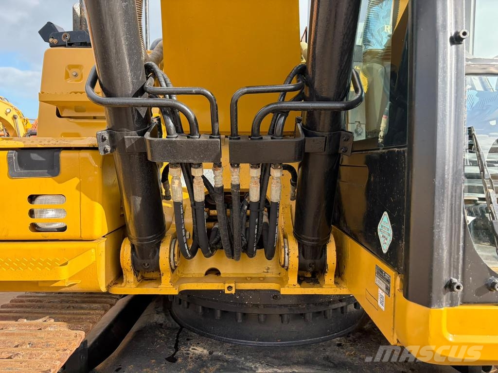 CAT 323FLN Bandgrävare