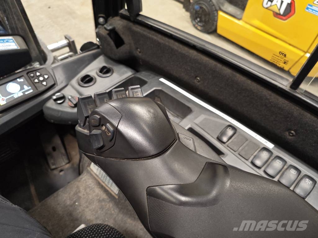 Mitsubishi FB 30 CN Electric forklifts