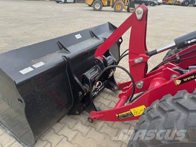 Yanmar V80-5 Cargadoras sobre ruedas