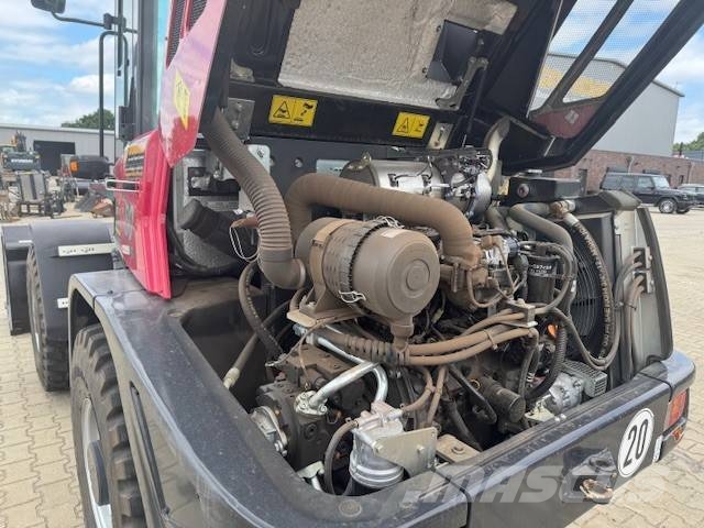 Yanmar V80-5 Cargadoras sobre ruedas