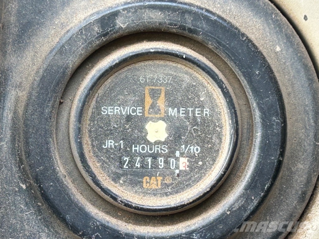 CAT 322 C LN 枝払い機