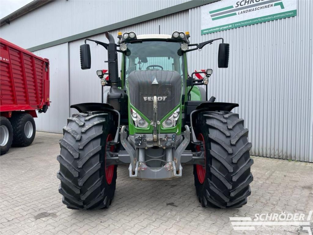 Fendt 828 S4 PROFI PLUS Traktoriai