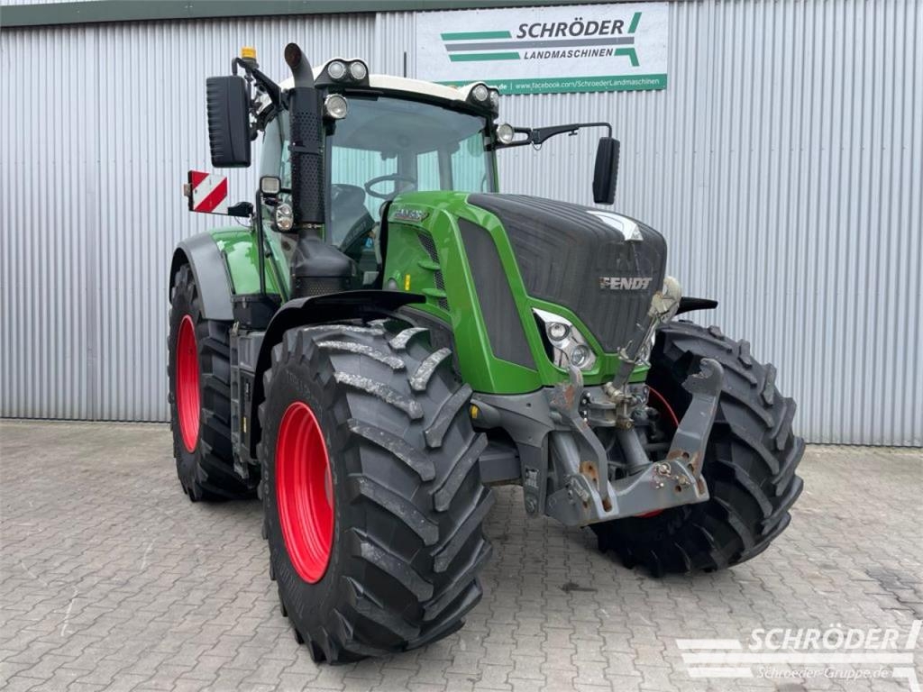 Fendt 828 S4 PROFI PLUS Traktoriai