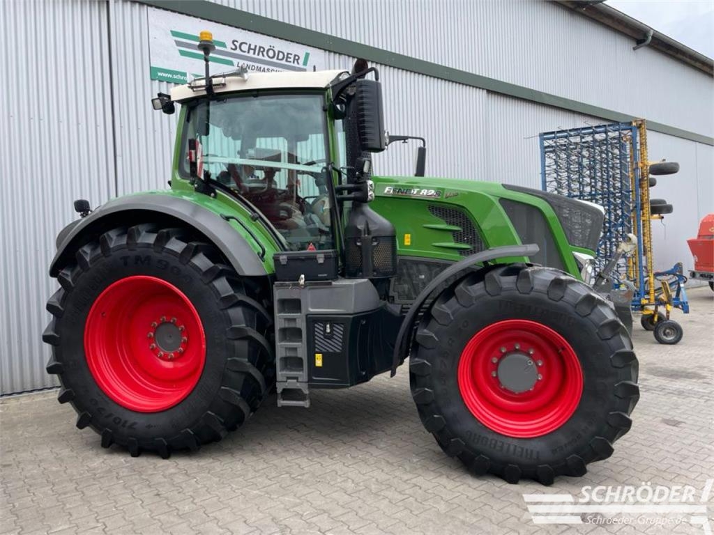 Fendt 828 VARIO S4 PROFI PLUS Traktoriai
