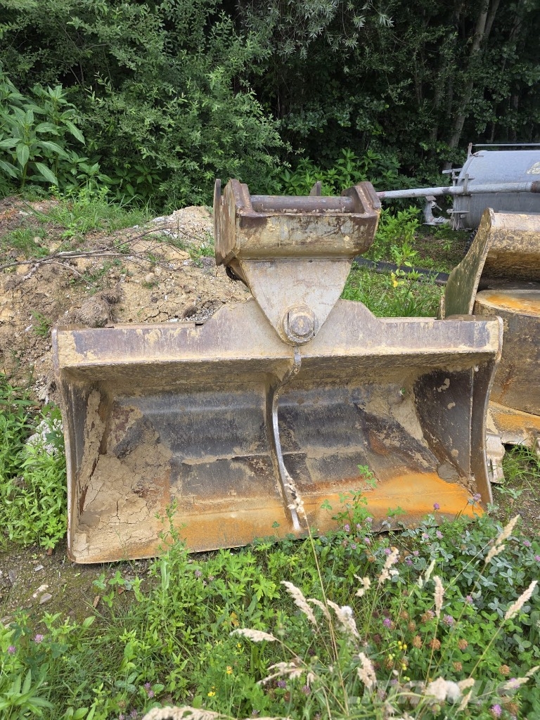 CAT 320 Bageri guseničari