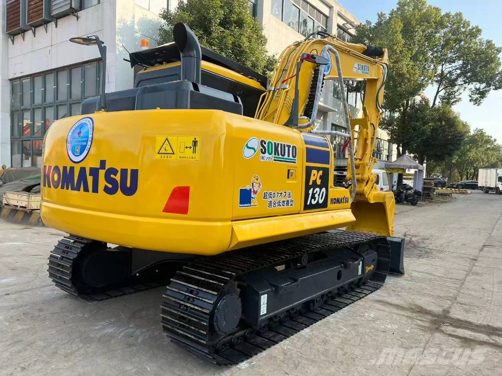 Komatsu PC 130-8 Paletli ekskavatörler