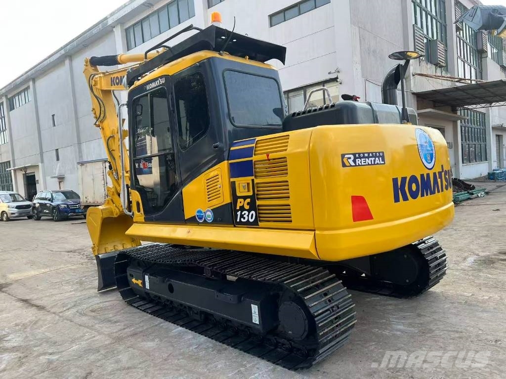 Komatsu PC 130-8 Paletli ekskavatörler
