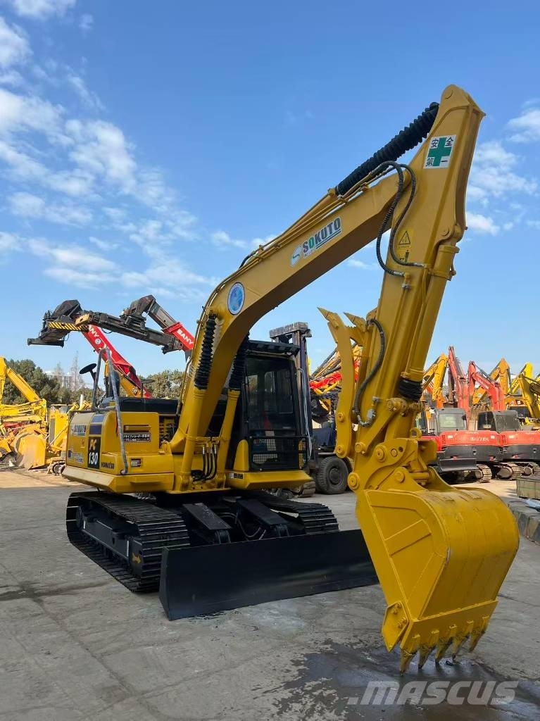Komatsu PC 130-8 Paletli ekskavatörler