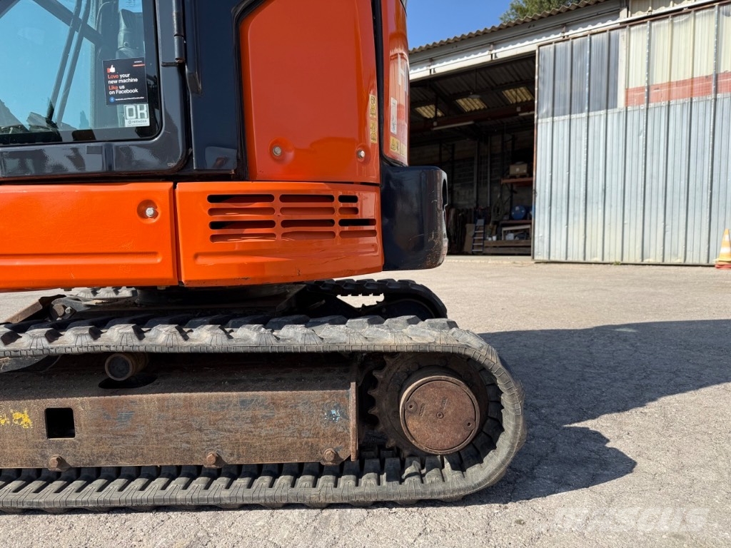 Hitachi ZX 26 U-5 Mini pelle < 7t
