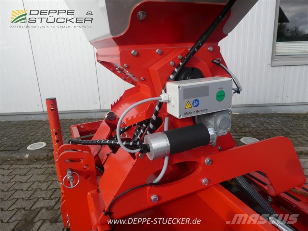 Wiedenmann Terra Float Air Nachssaatmaschine ماكينات زراعية - غير ذلك