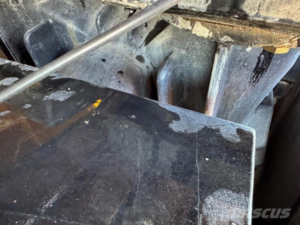 Scania P114-340 6x2 Saug- / Druck, Vacuum, 15.000 Ltr + C Camiones aspiradores/combi