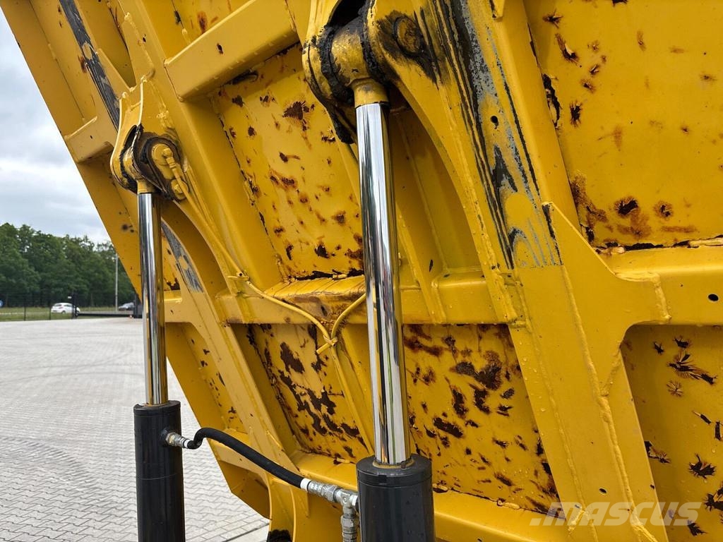 Yanmar C50R-5A TV Vikšrinė savivartė technika
