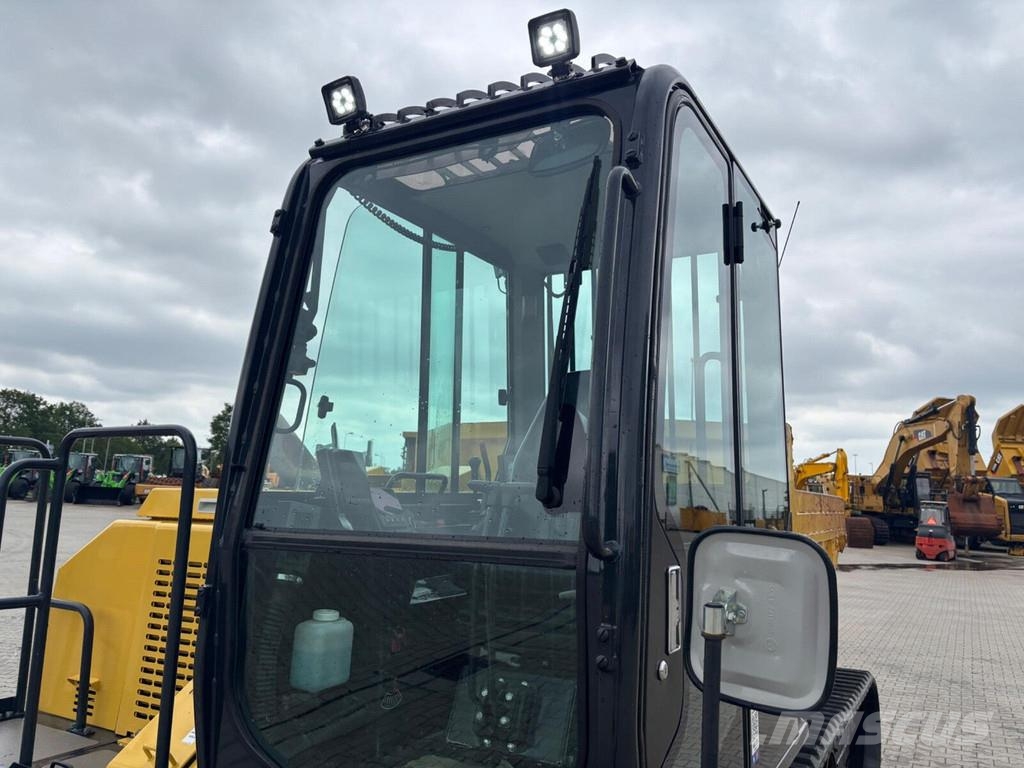 Yanmar C50R-5A TV Vikšrinė savivartė technika