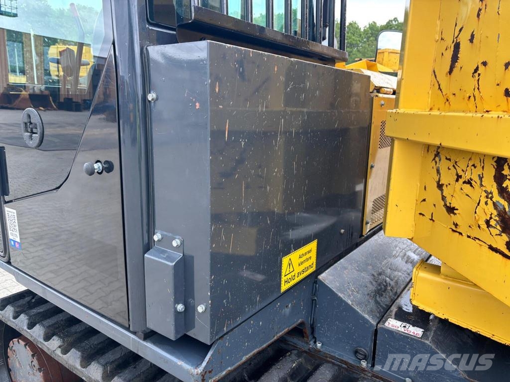Yanmar C50R-5A TV Vikšrinė savivartė technika