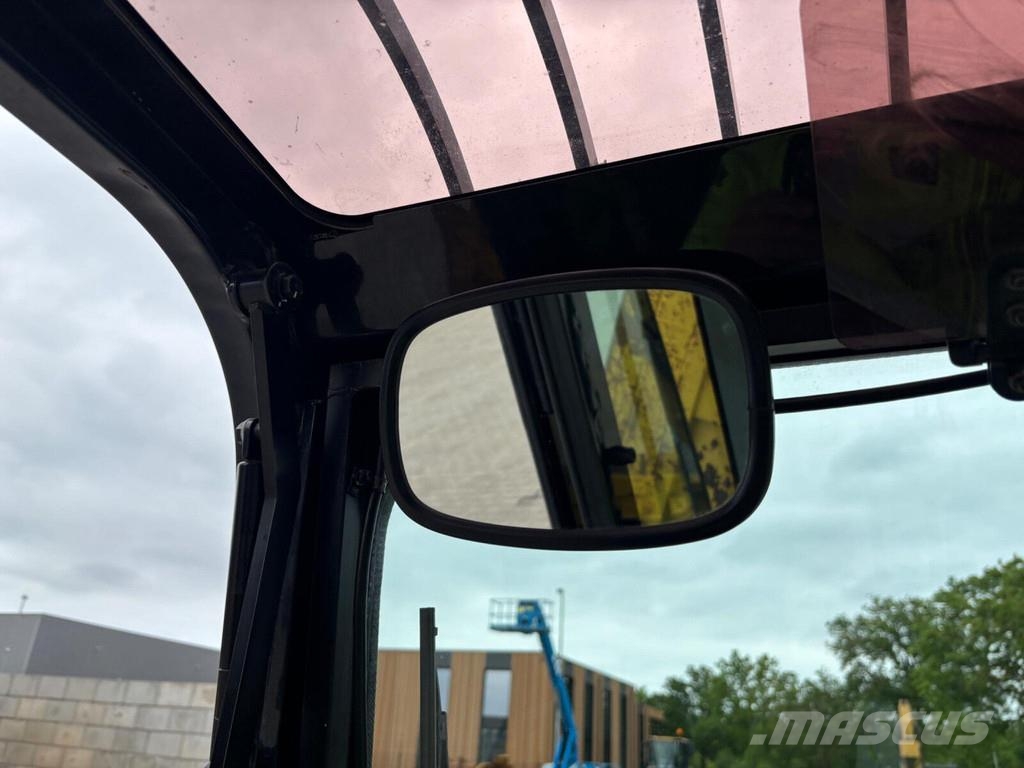 Yanmar C50R-5A TV Vikšrinė savivartė technika