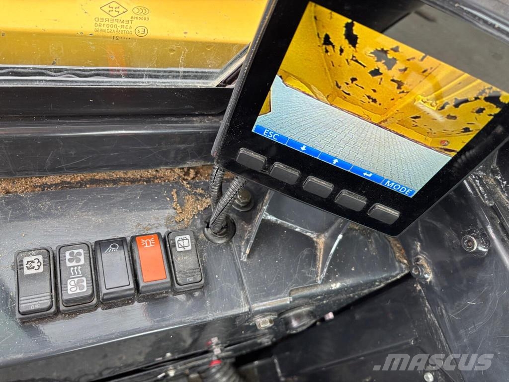 Yanmar C50R-5A TV Vikšrinė savivartė technika