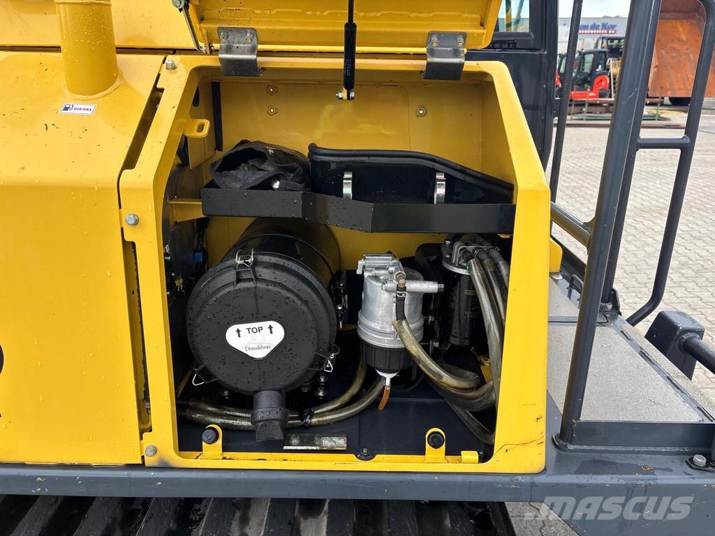 Yanmar C50R-5A TV Vikšrinė savivartė technika