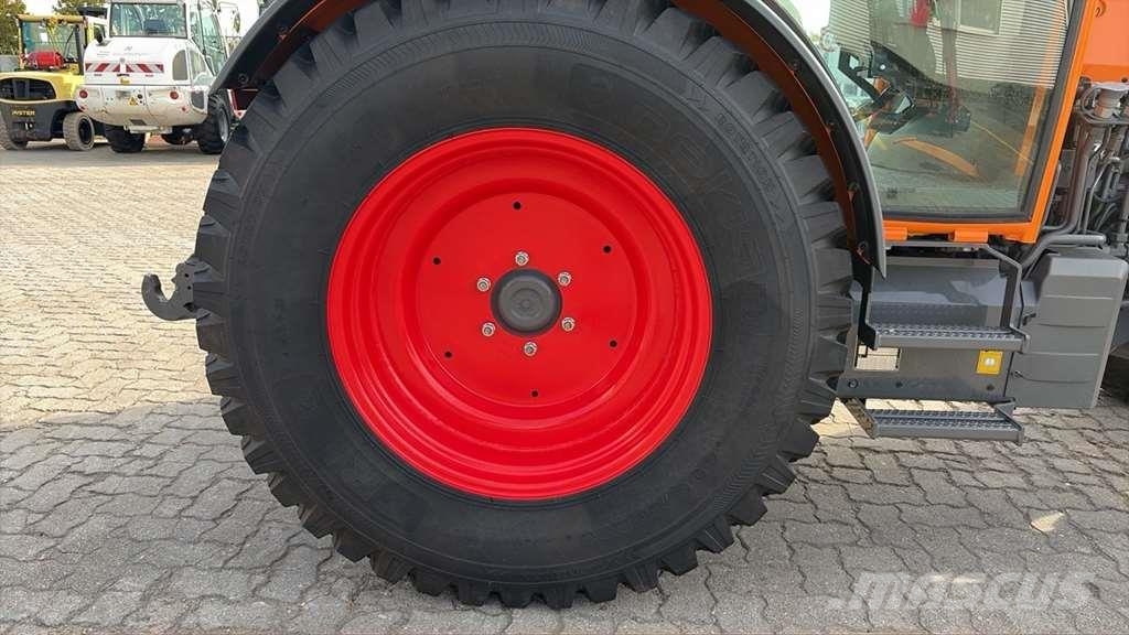 Fendt 211 Traktoriai