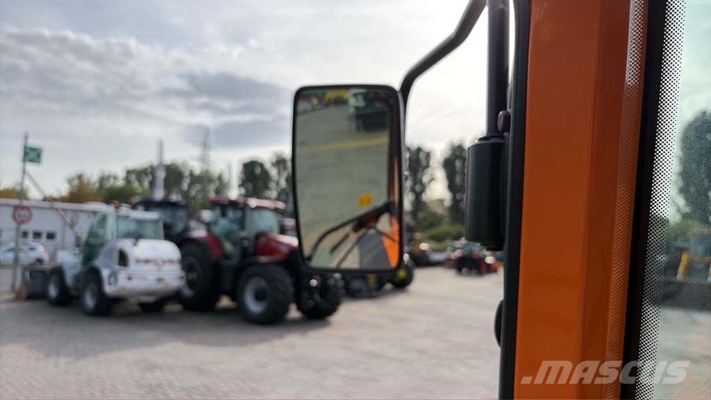 Fendt 211 Traktoren
