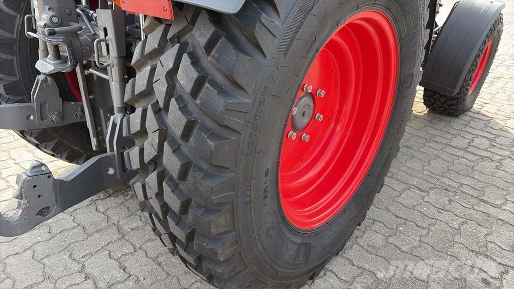 Fendt 211 Traktoren
