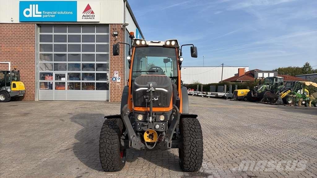 Fendt 211 Traktoriai