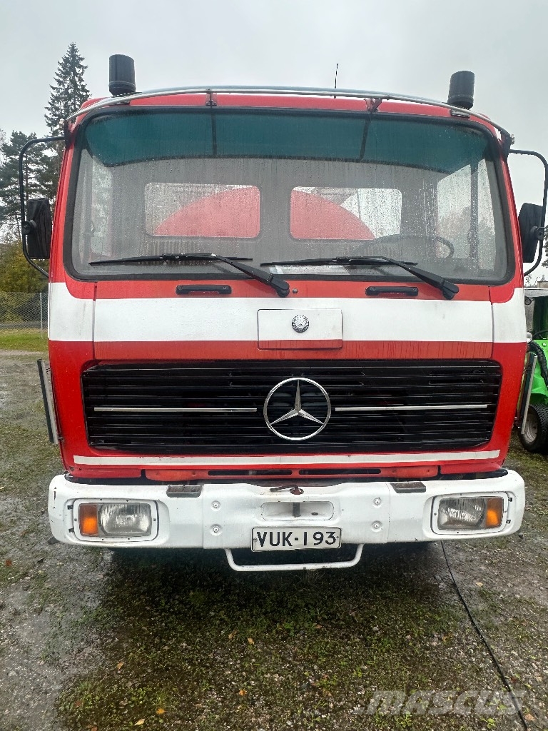 Mercedes-Benz 1417 Museoajoneuvo Вантажівки / спеціальні