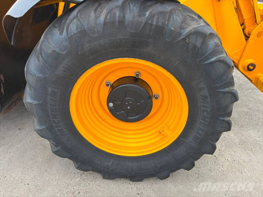 JCB 542-70 Agri super - 6 speed Teleskopiniai krautuvai žemės ūkiui