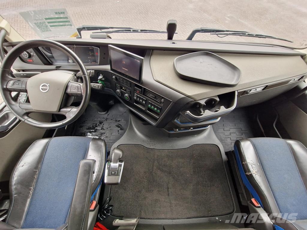 Volvo FH 13.460 Globetrotter XL 4x2 - I Save - 2x tank - 트랙터 유닛