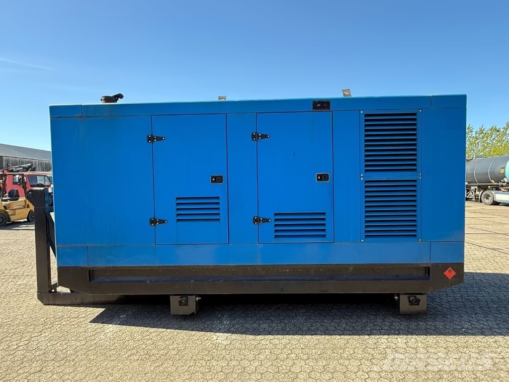 Iveco Supersilent 800KVA Diesel Generators