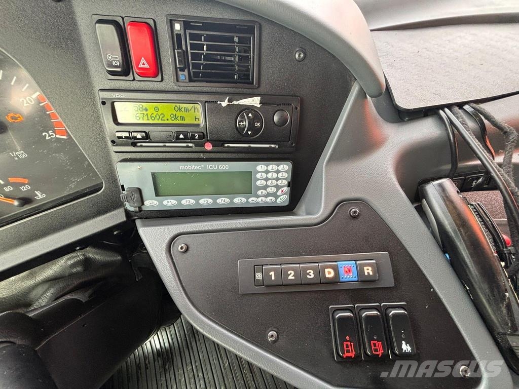 Mercedes-Benz Integro M 4x2 49 SEATS / AC / WC / WHEELCHAIR LIFT 시외버스