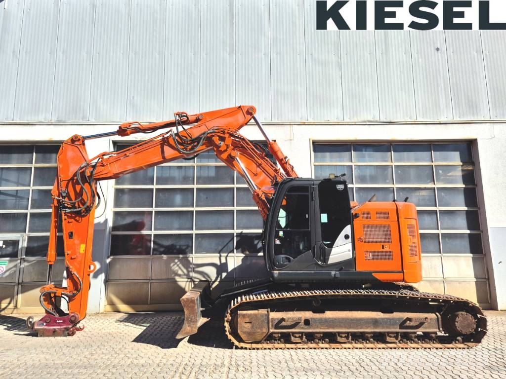 Hitachi ZX 225 US LC-6 Raupenbagger
