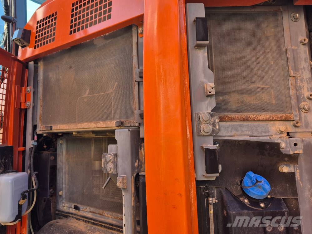 Hitachi ZX 225 US LC-6 Raupenbagger