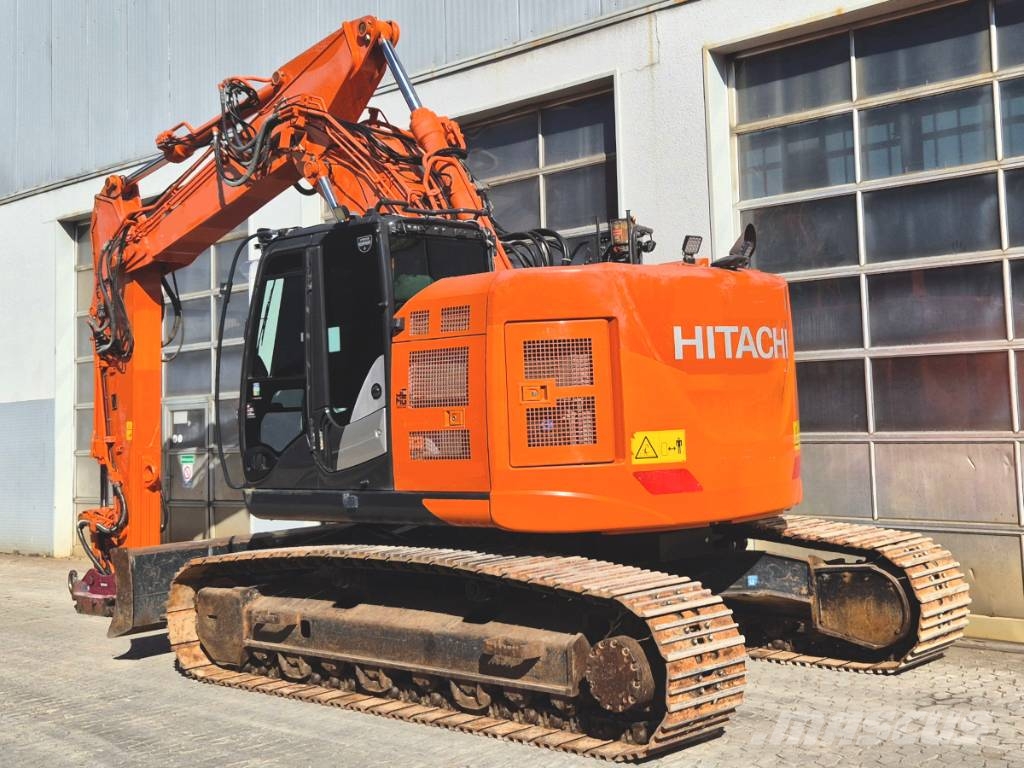 Hitachi ZX 225 US LC-6 Raupenbagger
