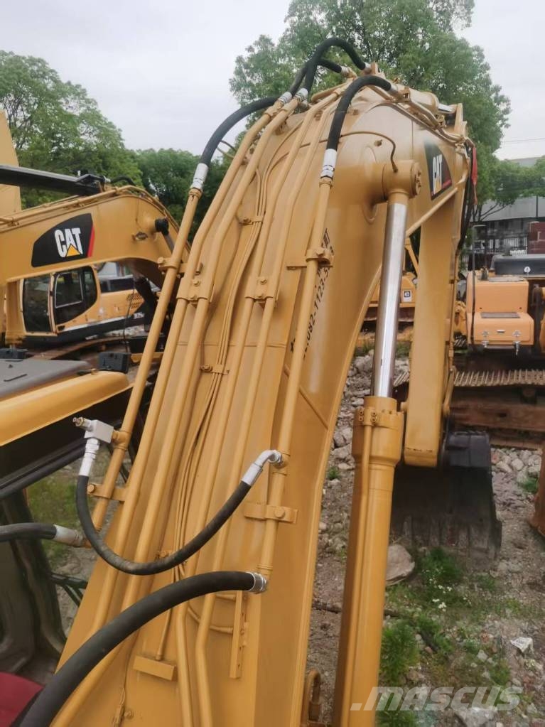 CAT 325 B L Crawler excavators