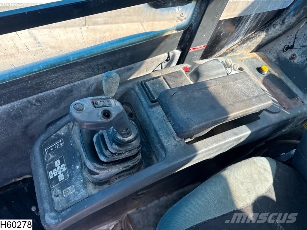 Komatsu WA 100 M-6 66 kW, 4x4, 5438 h Carregadeiras de rodas