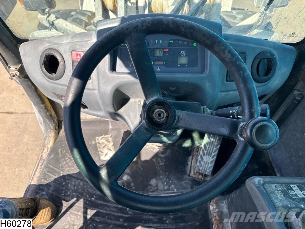 Komatsu WA 100 M-6 66 kW, 4x4, 5438 h Carregadeiras de rodas