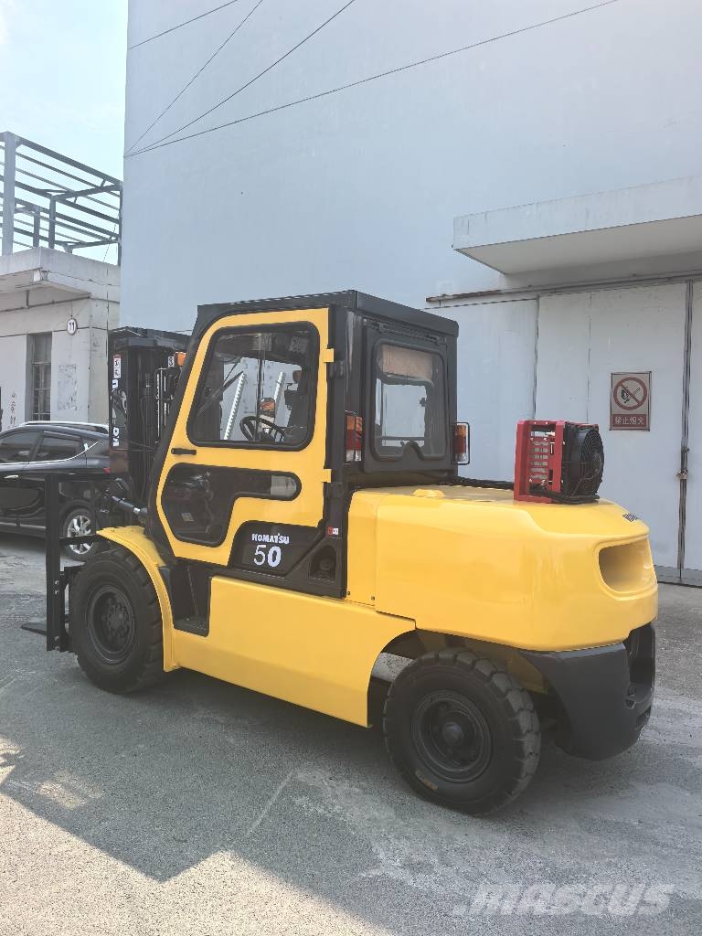 Komatsu FD 50 شاحنات الديزل