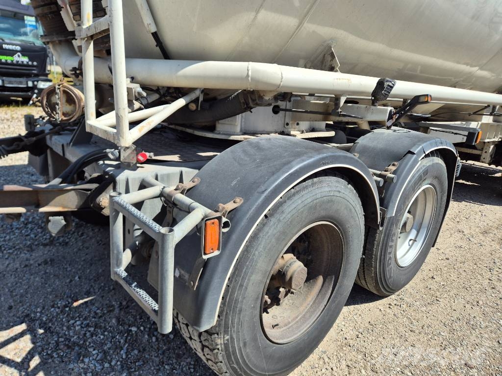 Jilko 4 akslet Silo trailer 40m3 Cisternos - priekabos