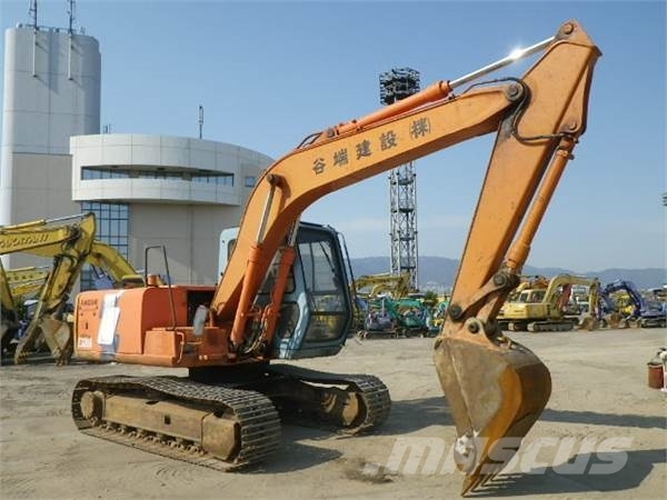 Hitachi EX100-3 حفارات زحافة