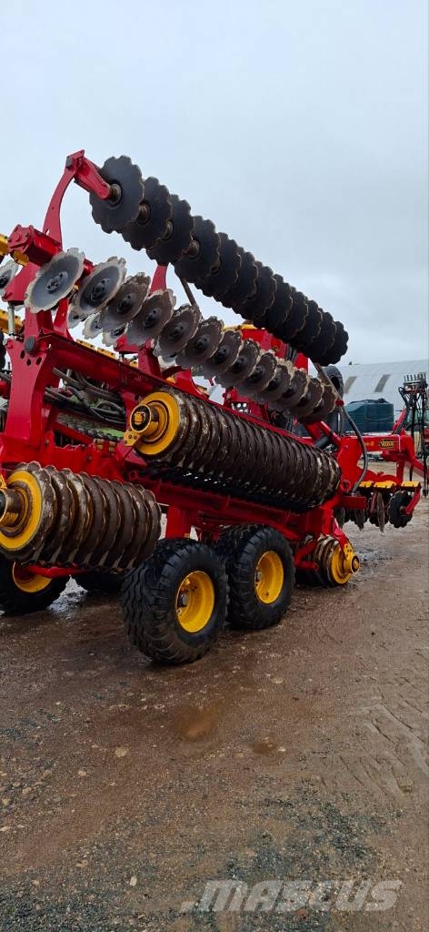 Väderstad Carrier820 Disc harrows