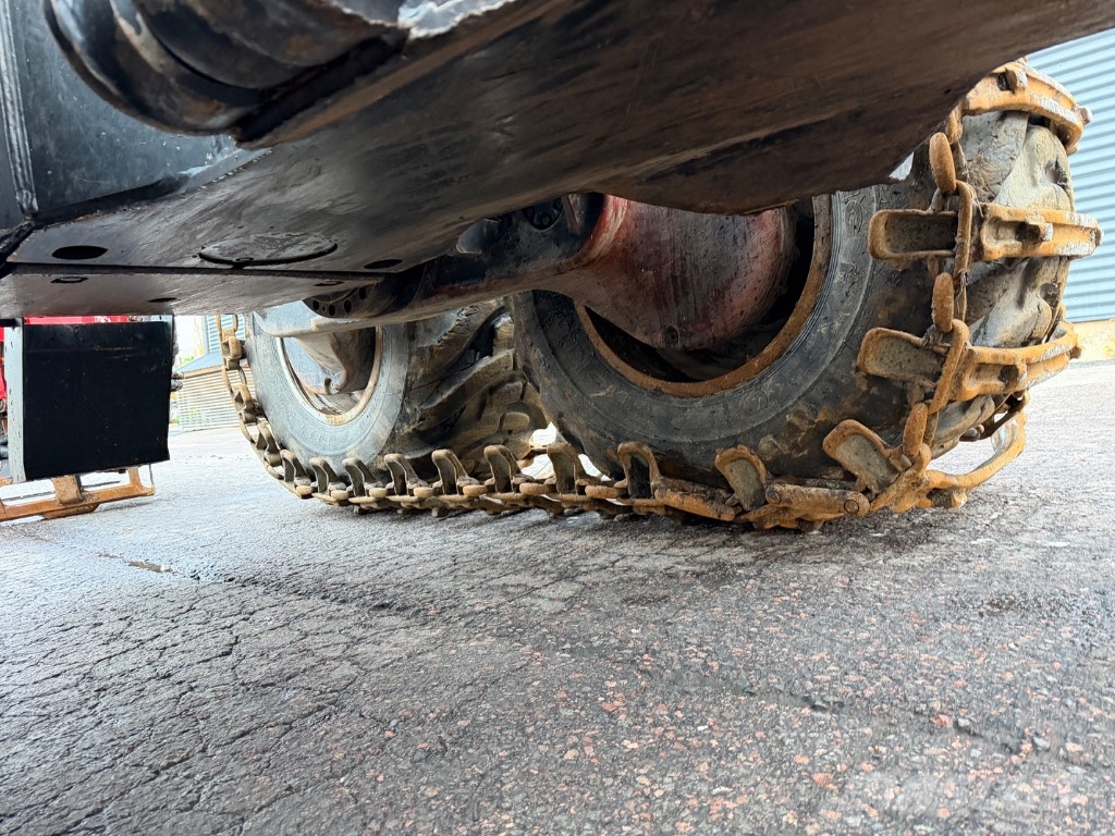 Komatsu 911.5 حصادات