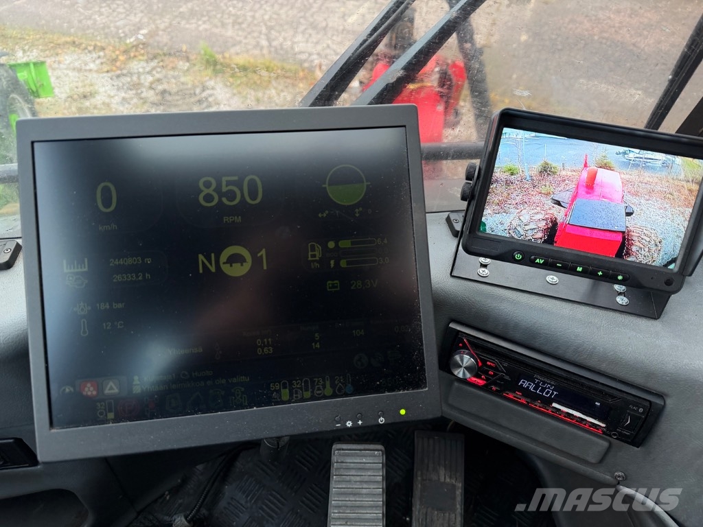 Komatsu 911.5 حصادات