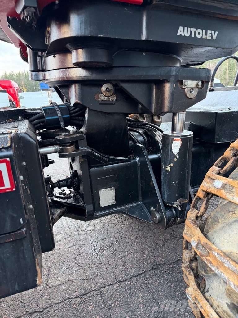 Komatsu 911.5 حصادات