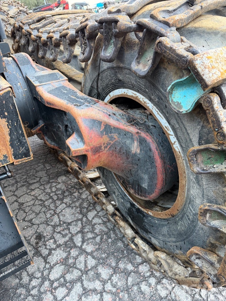 Komatsu 911.5 حصادات