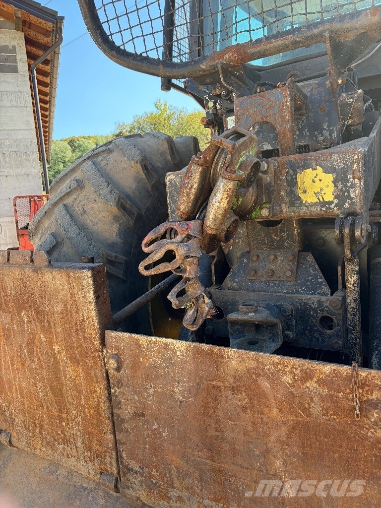 John Deere 6520 林業トラクター