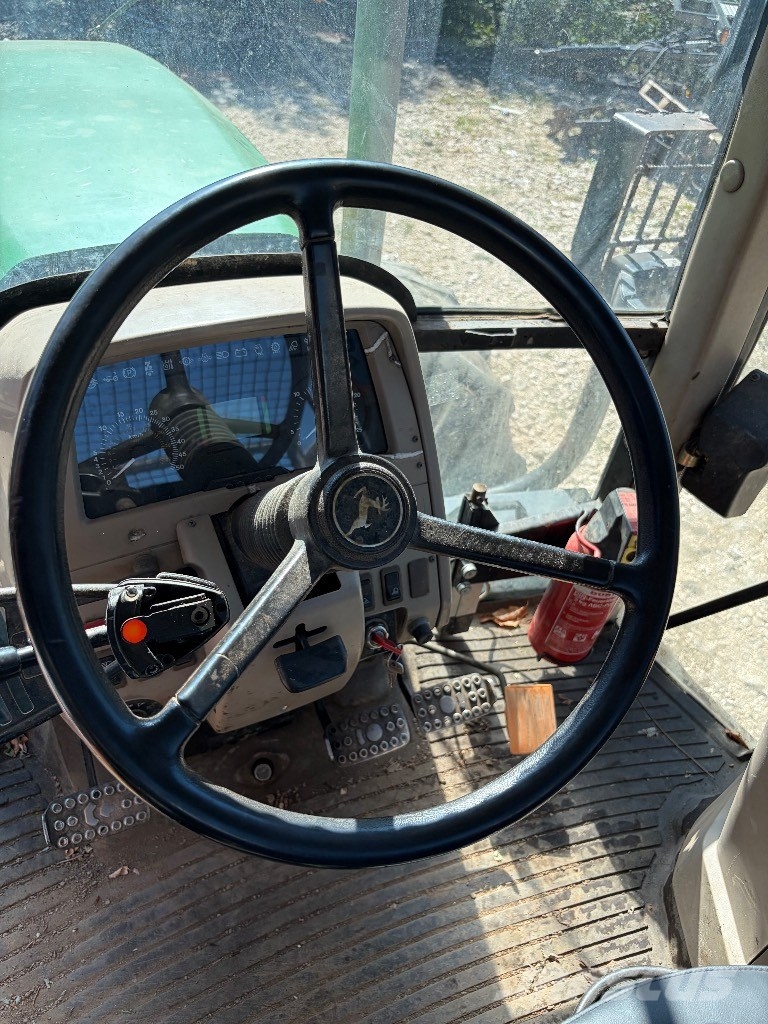 John Deere 6520 林業トラクター